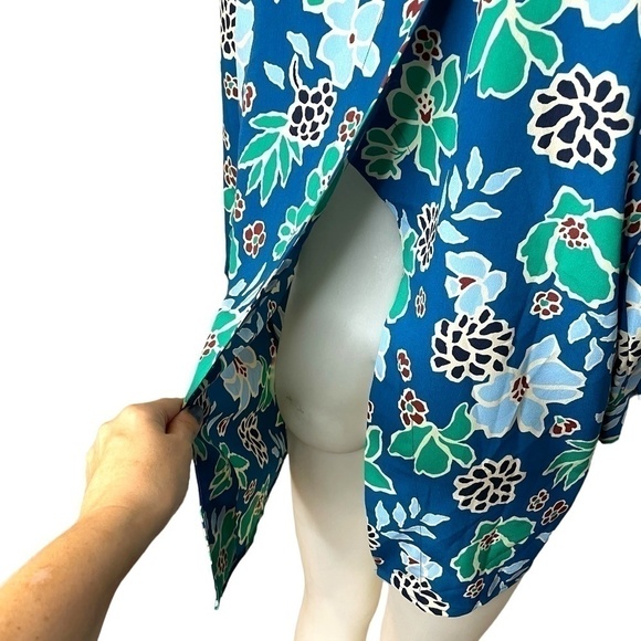 Banana Republic Print Split Back Blouse Flower Print Blue 💙 - Picture 3 of 9